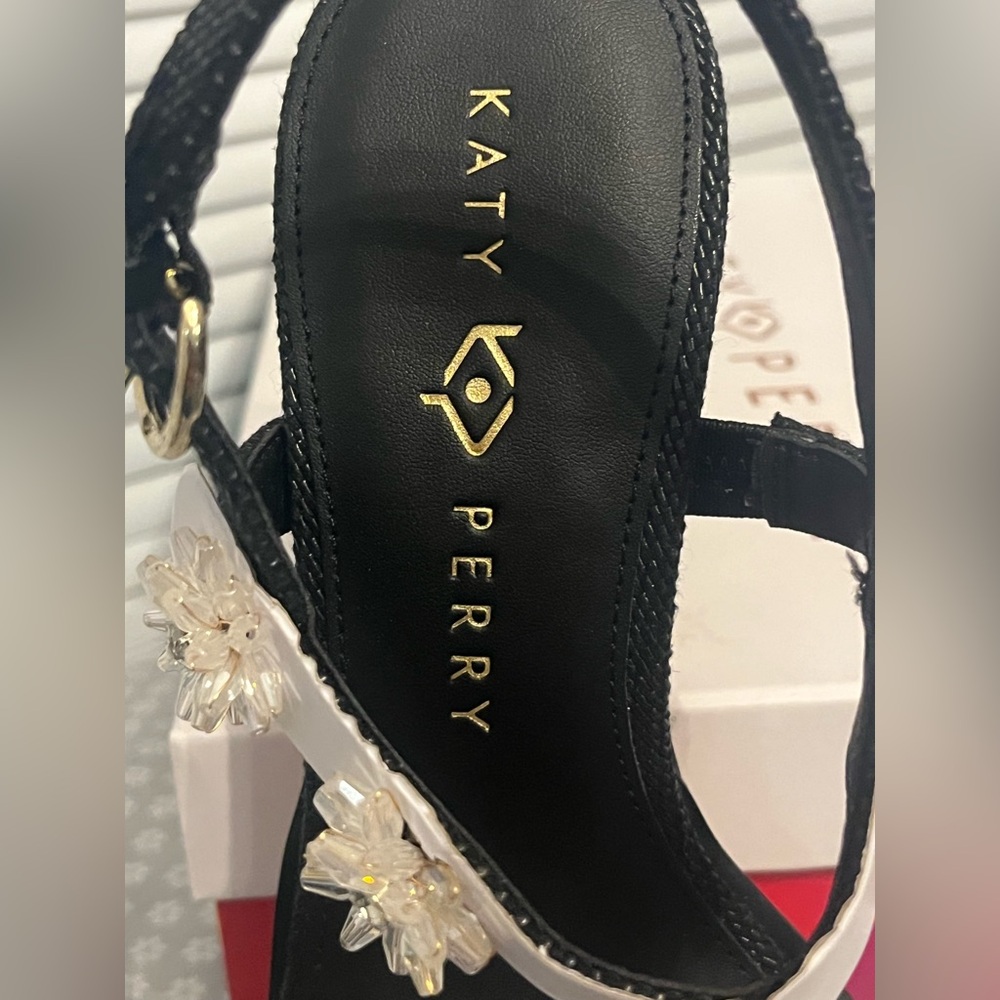 Katy Perry Black  Floral Sandals Heels new size 9 - Picture 9 of 16